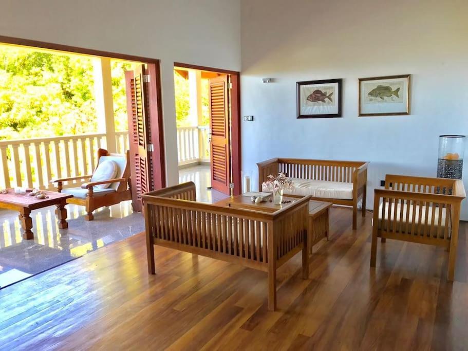 Hilltop South - Villa Bougainville Такамака Экстерьер фото