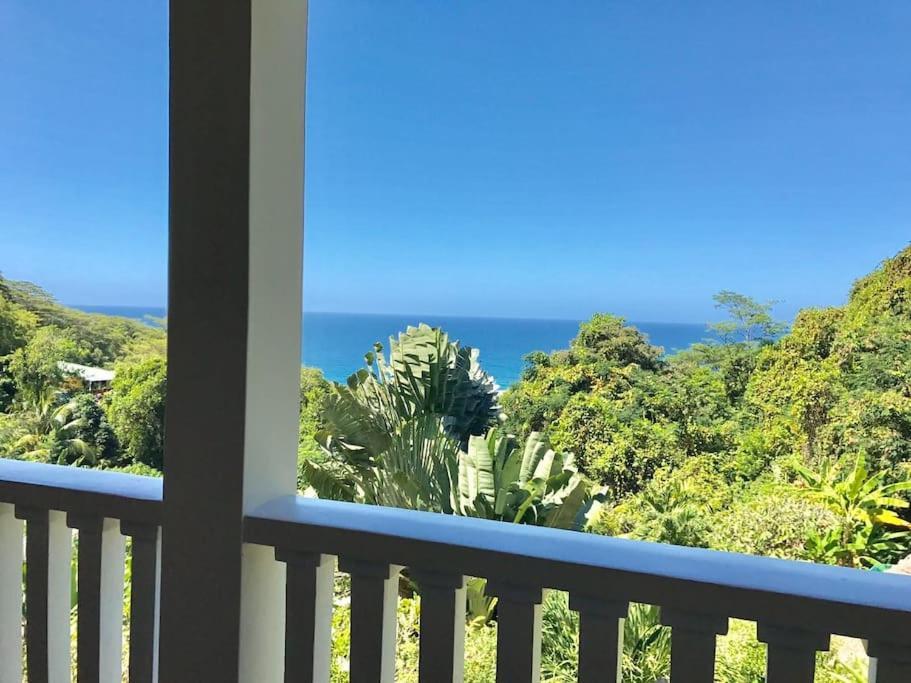 Hilltop South - Villa Bougainville Такамака Экстерьер фото