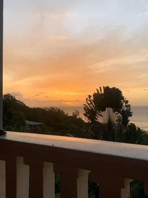 Hilltop South - Villa Bougainville Такамака Экстерьер фото