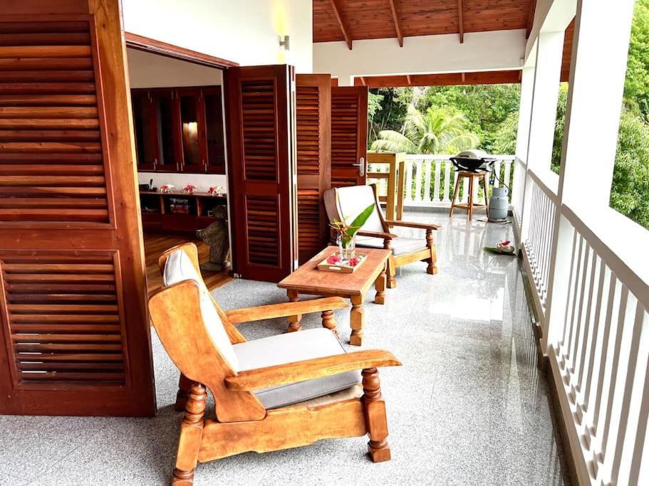 Hilltop South - Villa Bougainville Такамака Экстерьер фото